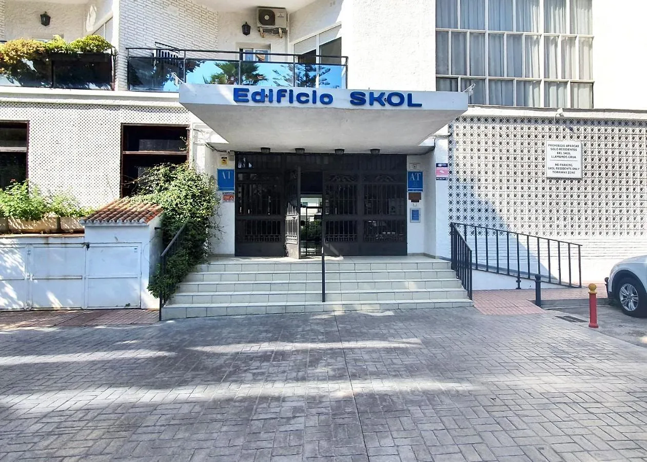 Skol 322 - Completely Renovated Beach Front Apartment Marbella 0*,  Španělsko