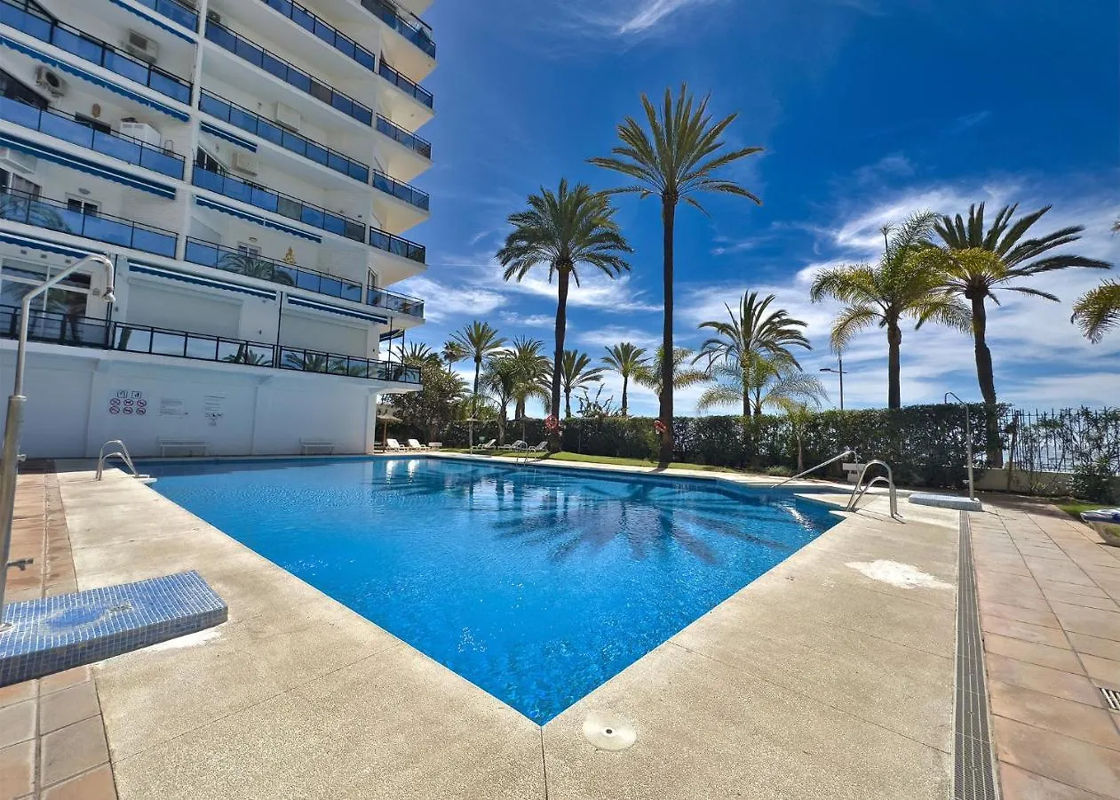 Skol 322 - Completely Renovated Beach Front Apartment Marbella Španělsko